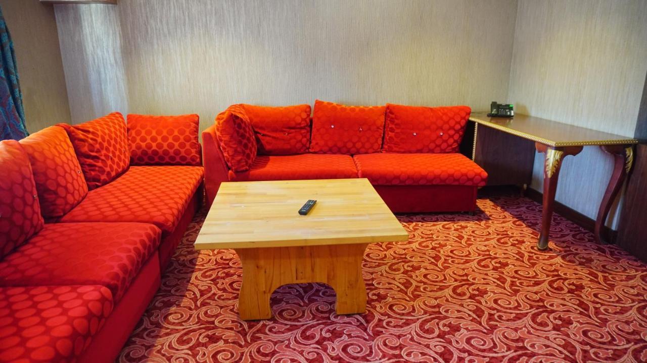 Vois Hotel Atasehir & Spa Istanboel Buitenkant foto